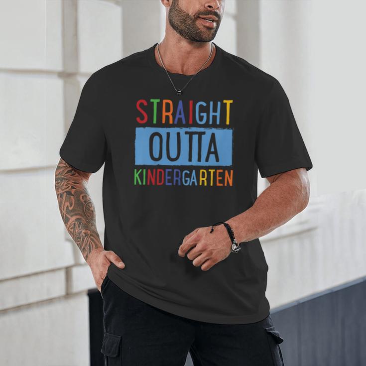 Kids STRAIGHT OUTTA KINDERGARTEN T-SHIRT FUNNY GRADUATION GIFT Unisex T-Shirt