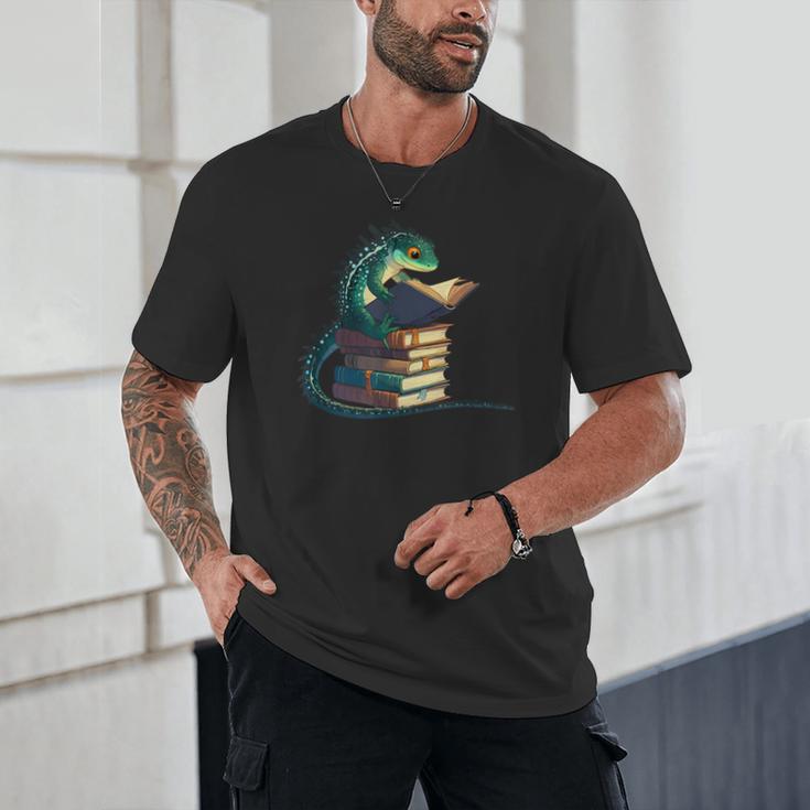 Lizard Reading Book Librarian Bookworm Reader Read Unisex T-Shirt
