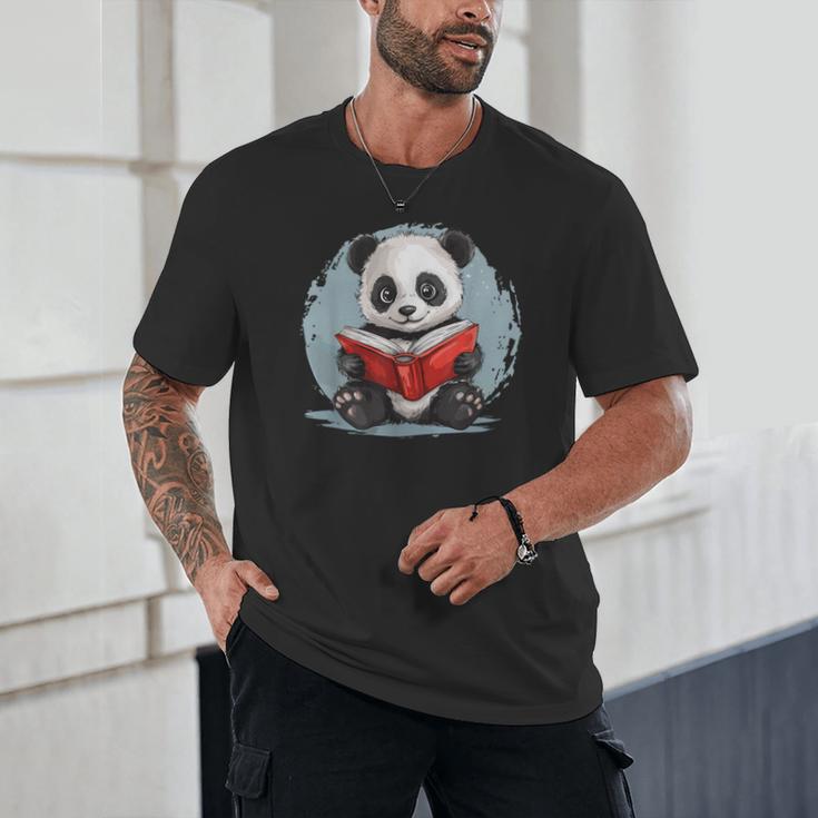 Panda With Book For Reading Enthusiasts Unisex T-Shirt