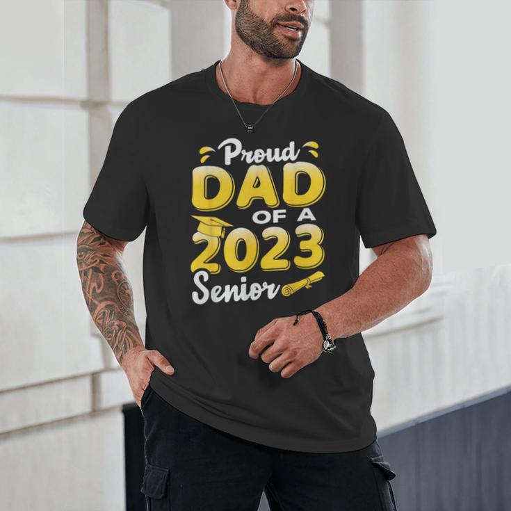 Proud Dad Of A 2023 Senior Graduation Unisex T-Shirt