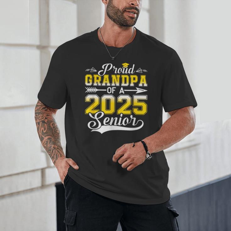 Proud Grandpa Of a 2025 Senior Graduate Graduation Unisex T-Shirt
