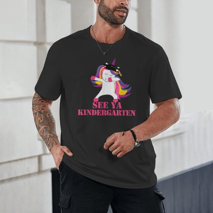 See Ya Kindergarten DABBING Unicorn Graduation Meme Unisex T-Shirt