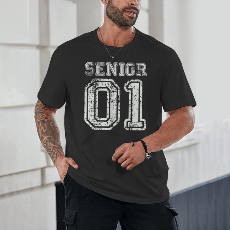 Senior 01 Class Of 2001 Retro College High School Graduation Unisex T-Shirt