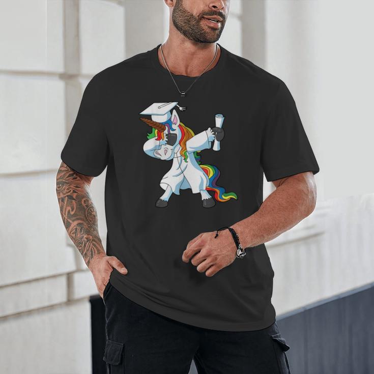 Unicorn Student Graduation 2022 Boys Girls Teenagers Teen Unisex T-Shirt