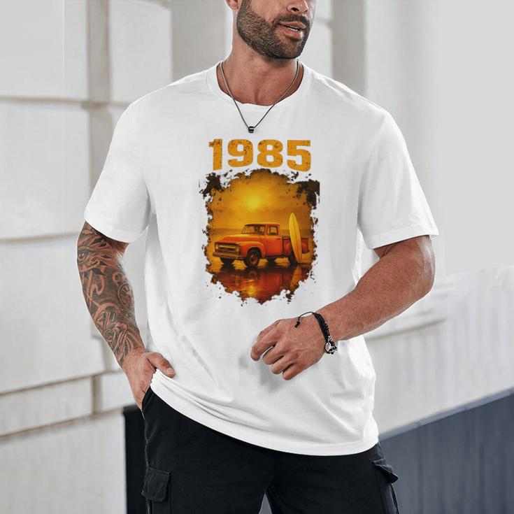 1985 Vintage Sunset Surf Truck Retro Beach Nostalgia Unisex T-Shirt 1985 Vintage Sunset Surf Truck Retro Beach Nostalgia Unisex T-Shirt