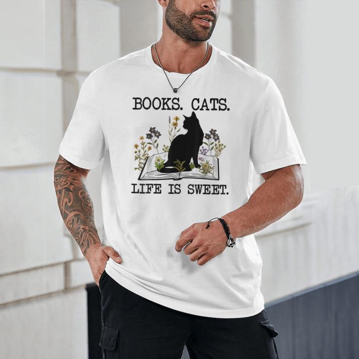 Books Cats Life Is Sweet Cat Book Lover Men Women Teen Unisex T-Shirt