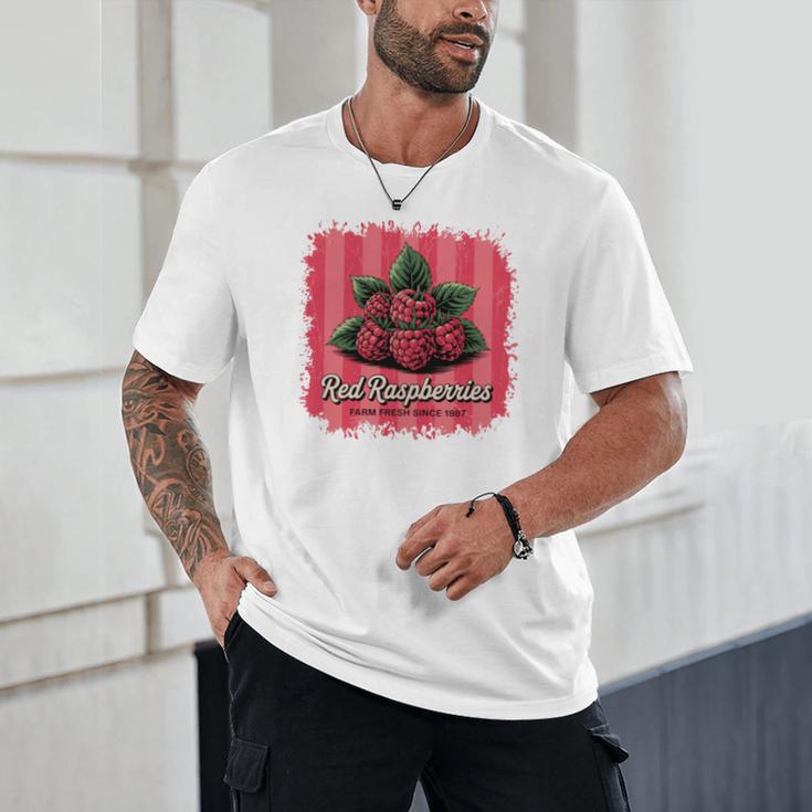 Red Raspberries Farm Fresh Since 1987 Nostalgia Unisex T-Shirt