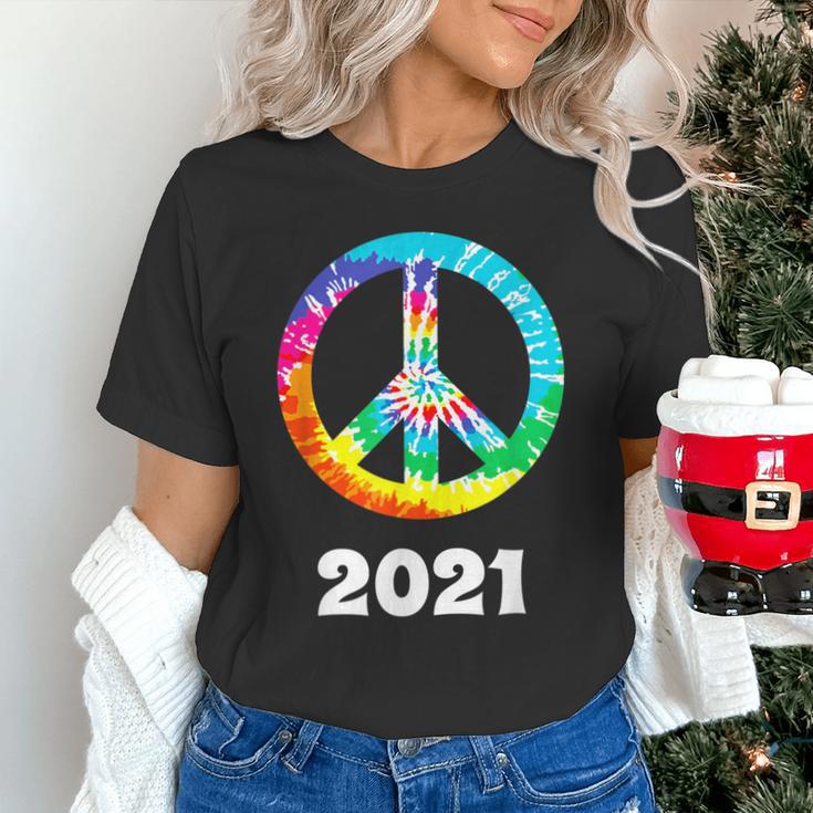 2021 Graduation Class Year Tie Dye Peace Sign Graduate Shirt Unisex T-Shirt