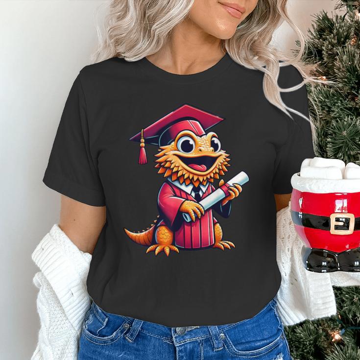 Bearded Dragon Graduation Kindergarten Elementary Girl Boy Unisex T-Shirt