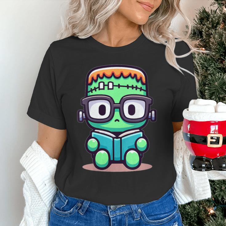 Book Lover Frankenstein's Monster With Reading Glasses Unisex T-Shirt