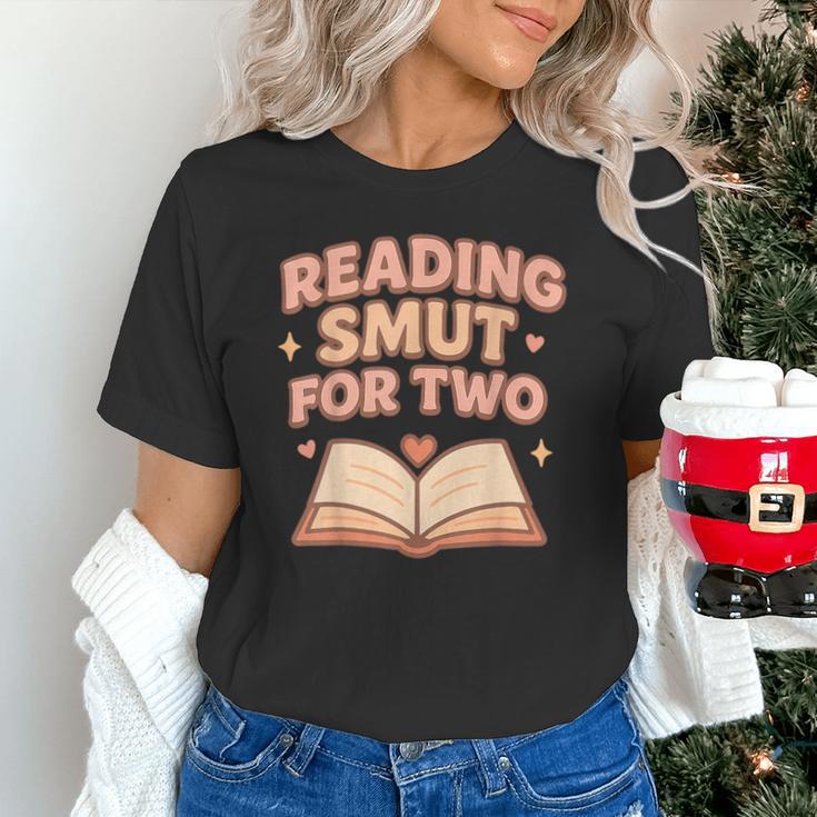 Book Lover Pregnancy Announcement Reveal Smut Unisex T-Shirt