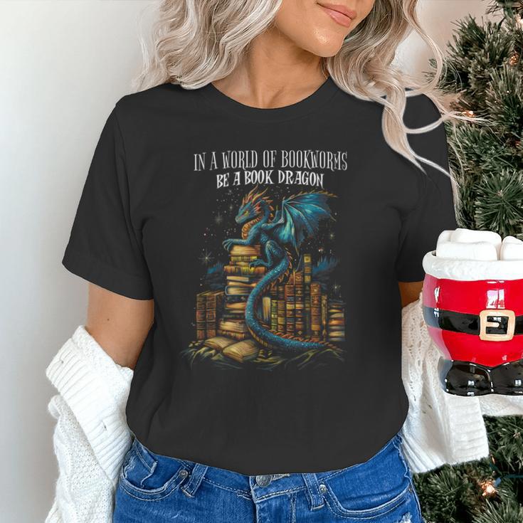 Bookish Quote In a World Of Bookworms Be a Book Dragon Unisex T-Shirt