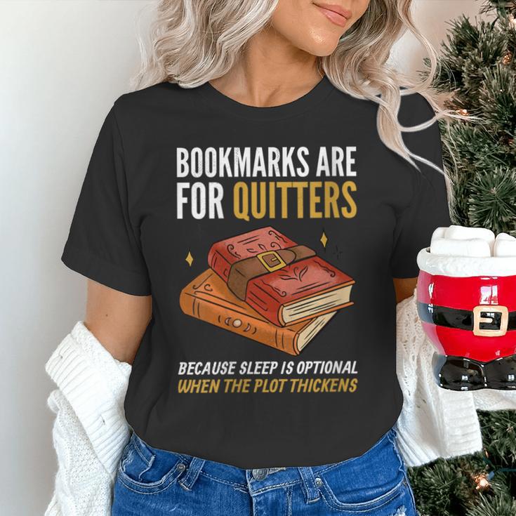 Bookmarks Are For Quitters Book Lover Saying Unisex T-Shirt
