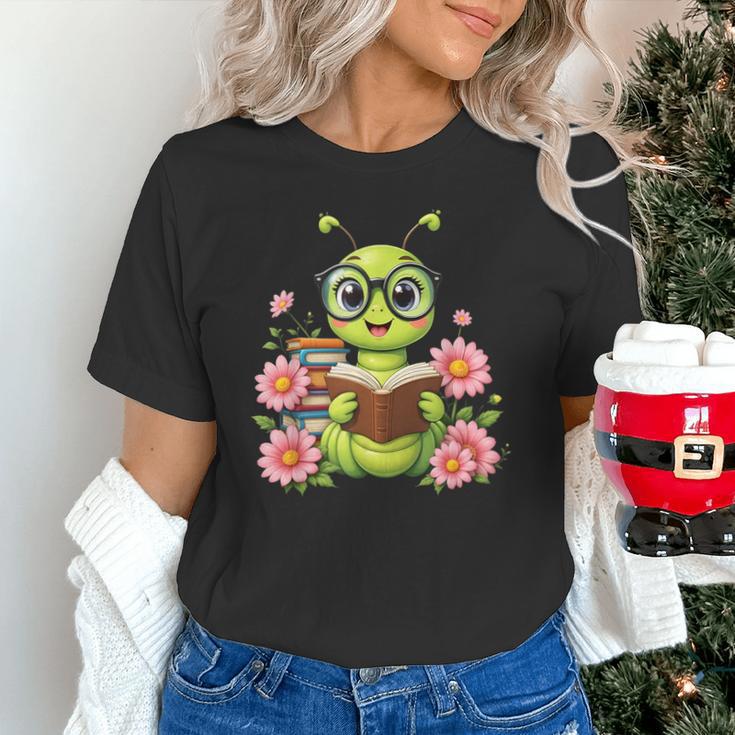 Bookworm Costume Kawaii Reading Worm For World Book Day Unisex T-Shirt