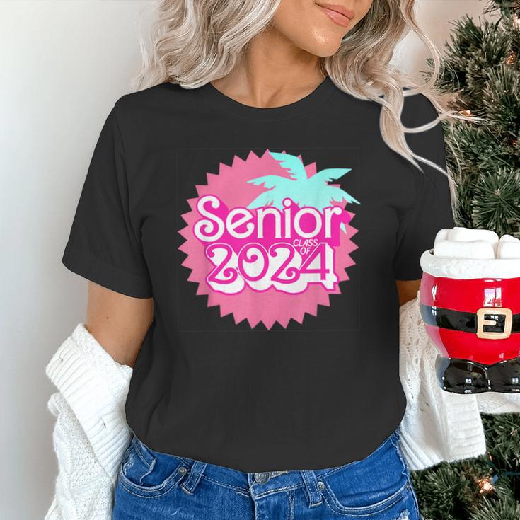 Class Of 2024 Senior Pink Retro Classic Girl Grad Graduation Unisex T-Shirt