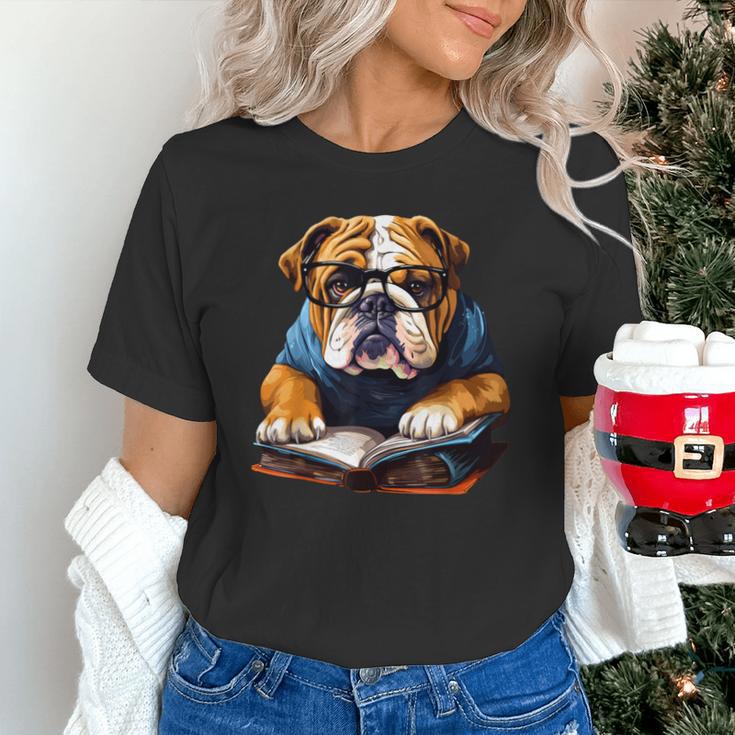 Cute Dog English Bulldog Reading Book Unisex T-Shirt