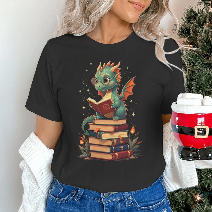 Cute Dragon Reading Book Bookworm Dragons And Books Unisex T-Shirt