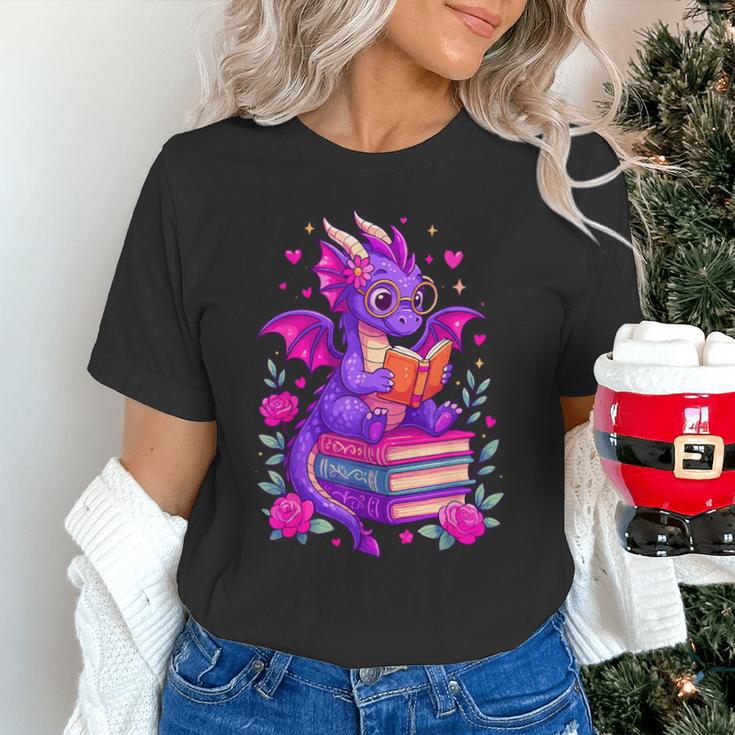 Cute Dragon Reading Books Bookworm Unisex T-Shirt