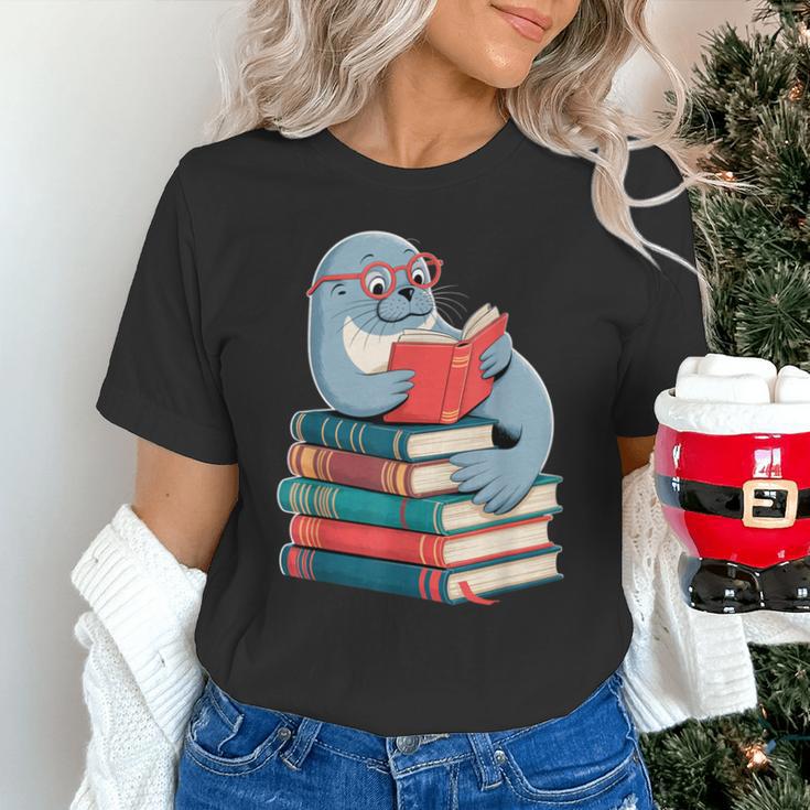 Cute Reading Seal On Books Book Lover Unisex T-Shirt