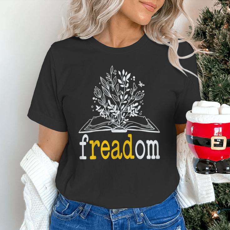 Freadom Freedom Read Banned Books Librarians Unisex T-Shirt
