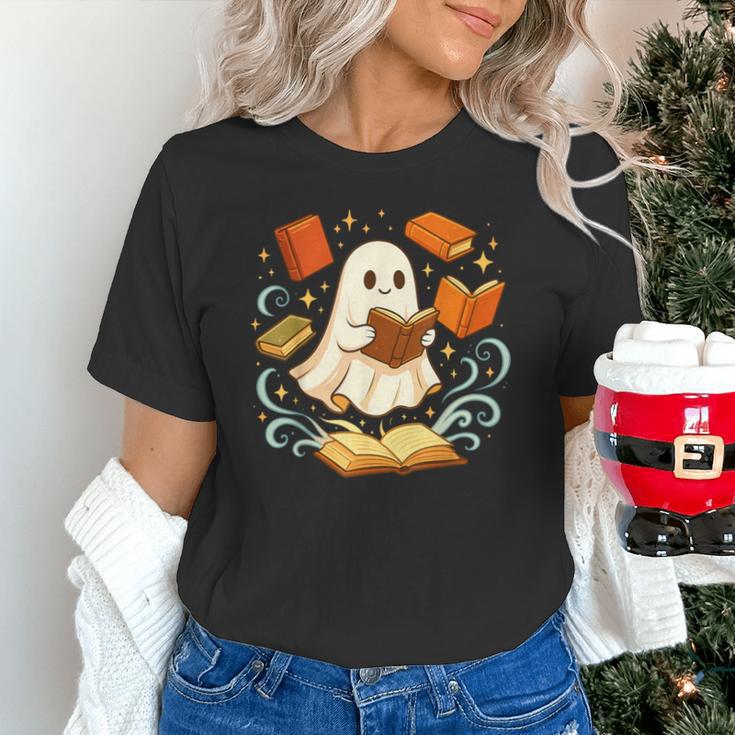 Halloween Cute Ghost Shirt Reading Books Ghost Unisex T-Shirt