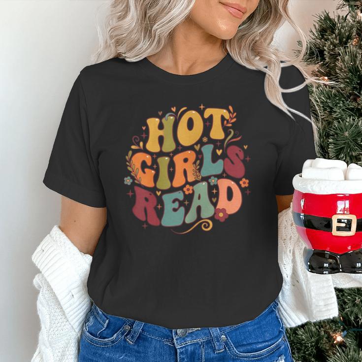 Hot Girls Read Aesthetic Book Lover Reading Unisex T-Shirt Hot Girls Read Aesthetic Book Lover Reading Unisex T-Shirt