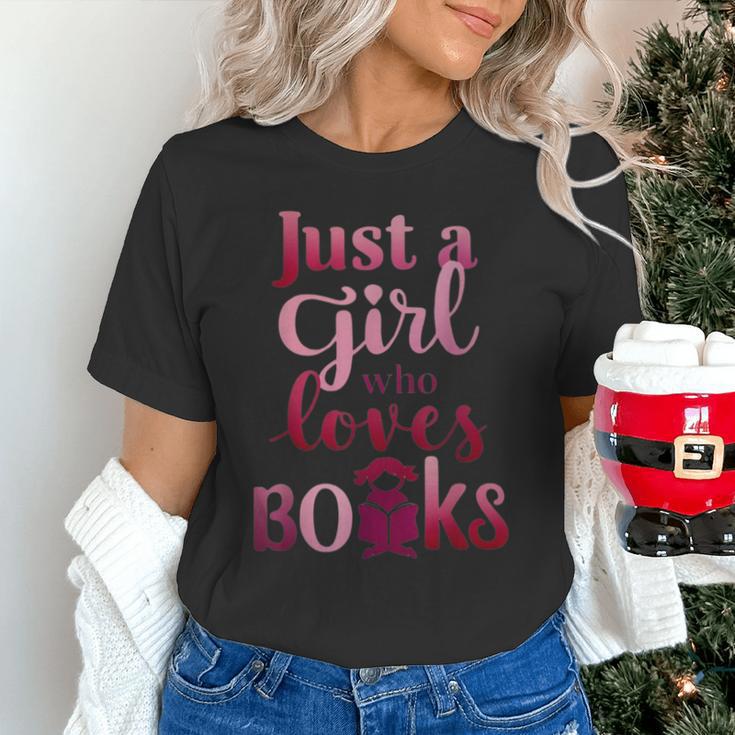 JUST A GIRL WHO LOVES BOOKS LIBRARIAN BOOK LOVERS BOOKWORM Unisex T-Shirt