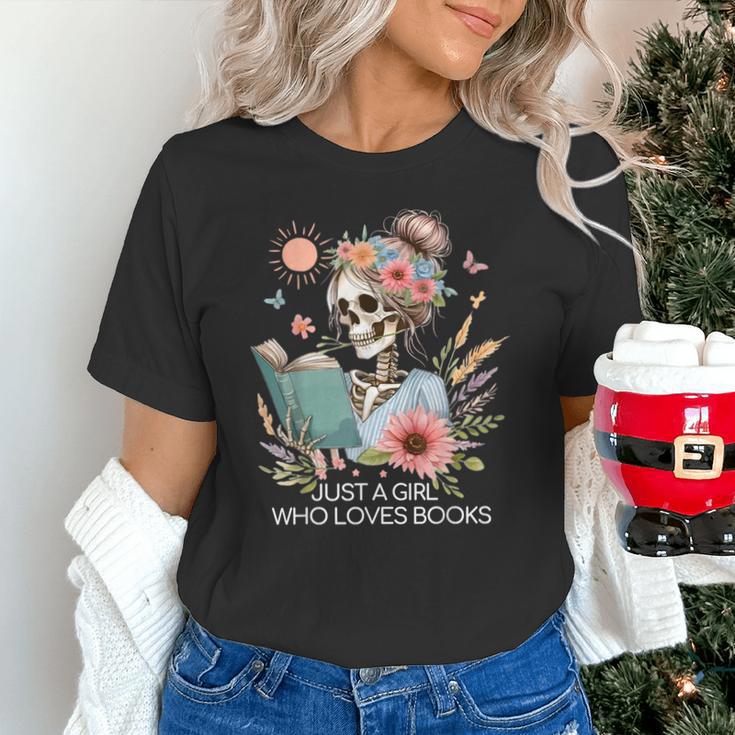 Just A Girl Who Loves Books Messy Bun Book Skeleton Bookworm Unisex T-Shirt