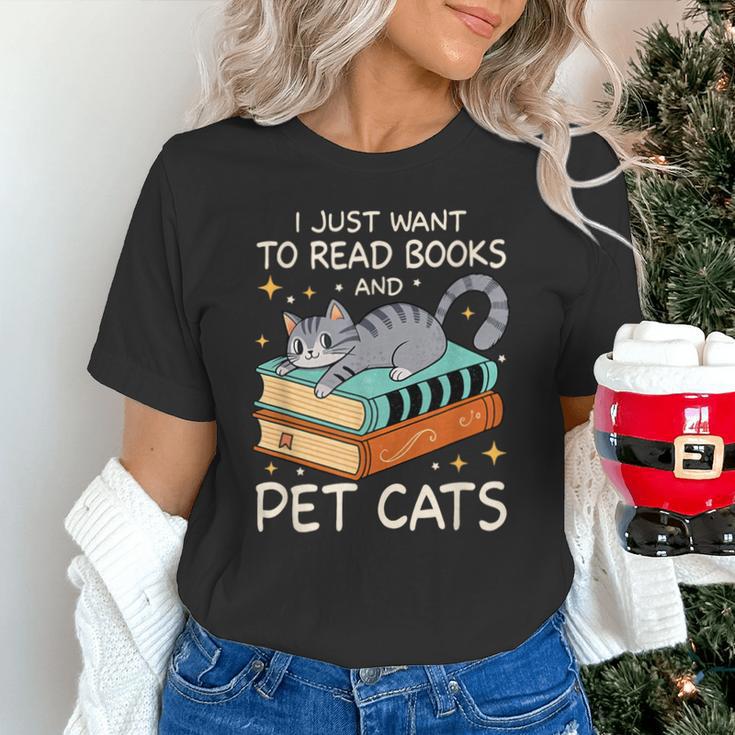 I Just Want To Read Books And Pet Cats Bookish Bookworm Unisex T-Shirt I Just Want To Read Books And Pet Cats Bookish Bookworm Unisex T-Shirt