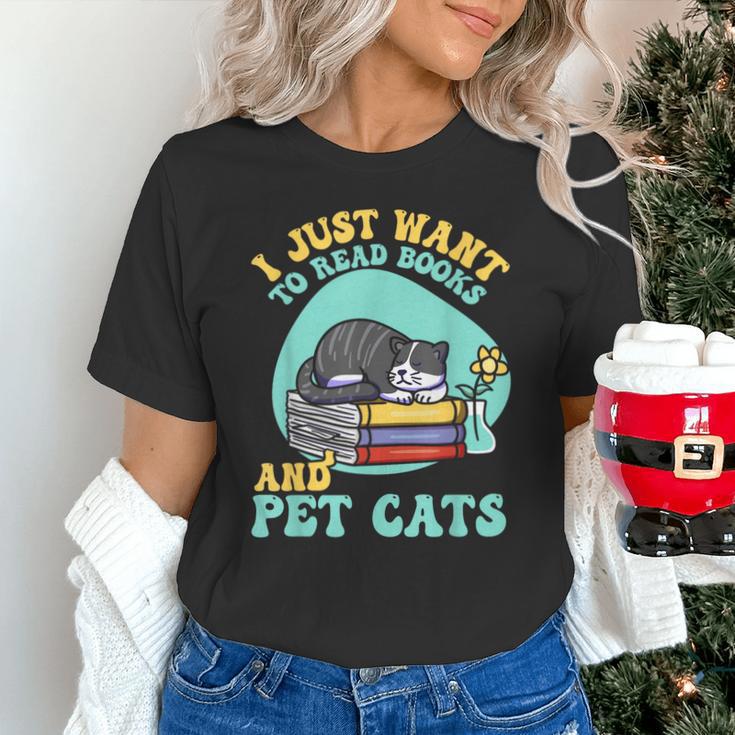 I Just Want To Read Books And Pet Cats Cat Book Lovers Unisex T-Shirt