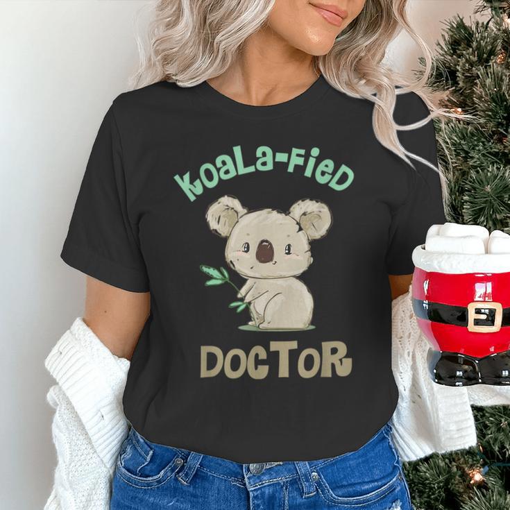 Koala Doctor Shirt Med Student Graduation Idea Unisex T-Shirt