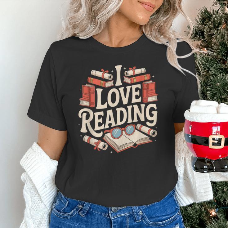 I Love Reading Books Literature Enthusiast Fun Unisex T-Shirt
