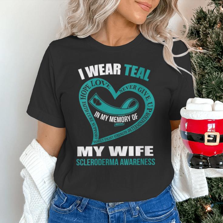 In My Memory Of My Wife SCLERODERMA AWARENESS Unisex T-Shirt