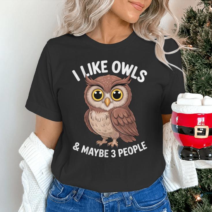 I Like Owls And Maybe 3 People Introvert Humor Casual Unisex T-Shirt I Like Owls And Maybe 3 People Introvert Humor Casual Unisex T-Shirt