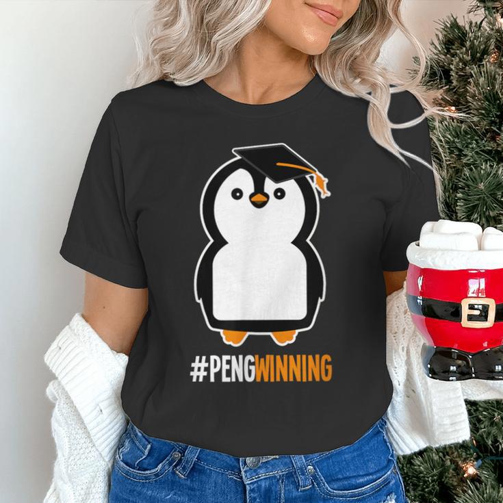 Penguin Graduation For Grads Hashtag Pengwinning Unisex T-Shirt