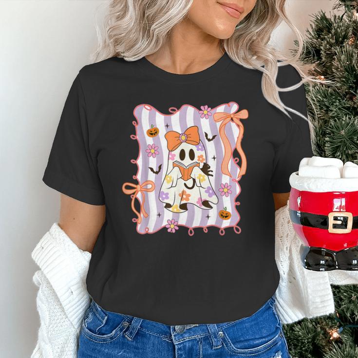 Preppy Coquette Bow Ghost Reading Books Halloween Book Unisex T-Shirt Preppy Coquette Bow Ghost Reading Books Halloween Book Unisex T-Shirt