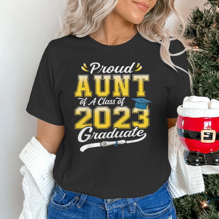 Proud Aunt Of a Class Of 2023 Graduate Senior Graduation Unisex T-Shirt