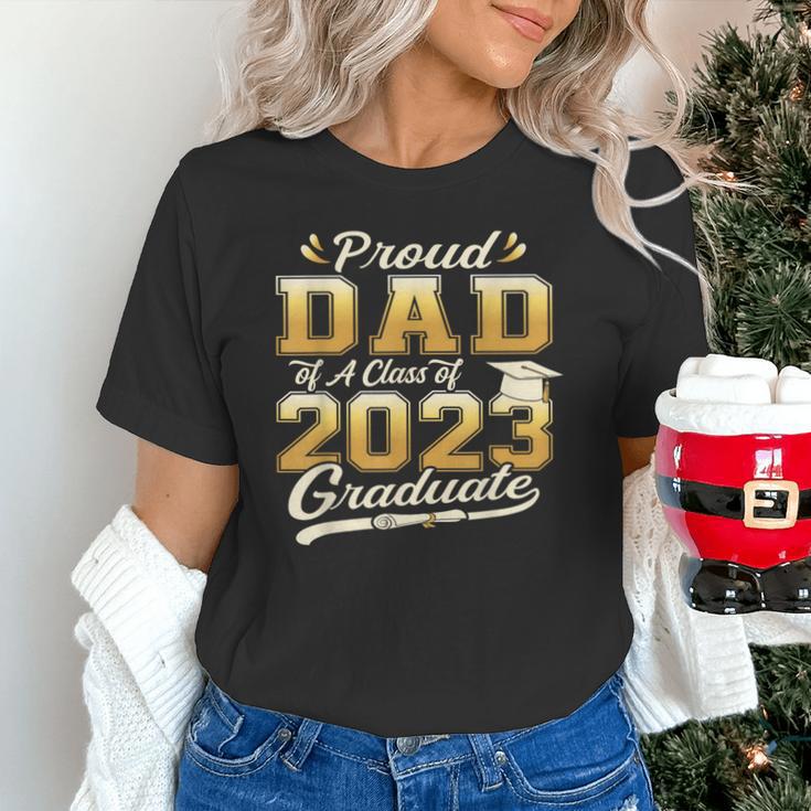 Proud Dad Of a Class Of 2023 Graduate Senior Graduation Unisex T-Shirt