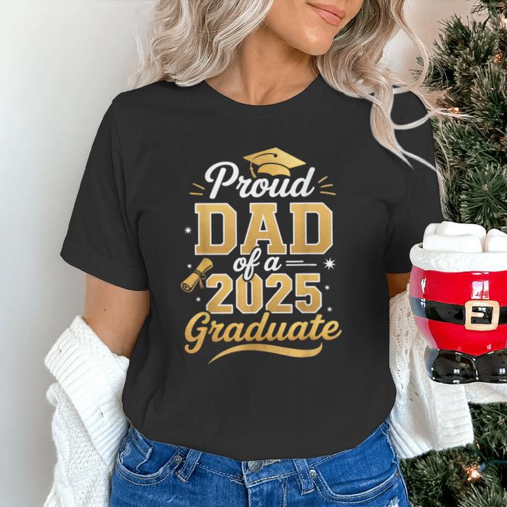Proud Dad Of a Class Of 2025 Graduate Senior Graduation Unisex T-Shirt