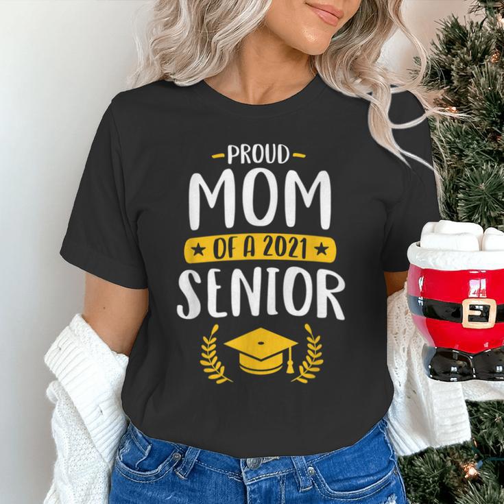 Proud Mom Of A 2021 Senior Shirt Class Graduation 2021 Mommy Unisex T-Shirt