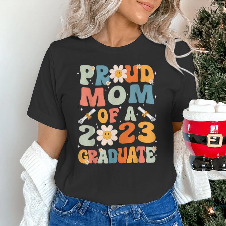 Proud Mom Of A Class Of 2023 Graduated Graduation Women Unisex T-Shirt