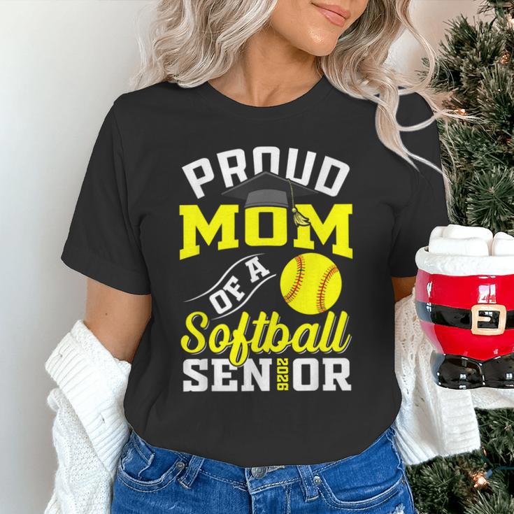 Proud Mom Of a Softball Senior Class Of 2026 Graduation Unisex T-Shirt