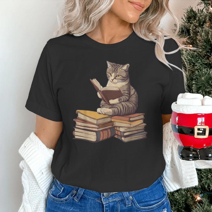 Reading Cat Book Lover Unisex T-Shirt