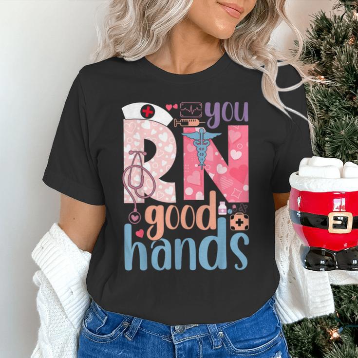You RN Good Hands Cute Nurse Nursing Student Graduation Unisex T-Shirt