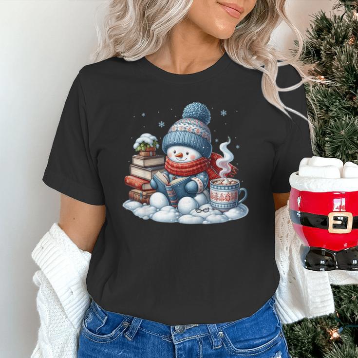 Snowman Reading Books Lovers Librarian Bookworm Christmas Unisex T-Shirt Snowman Reading Books Lovers Librarian Bookworm Christmas Unisex T-Shirt