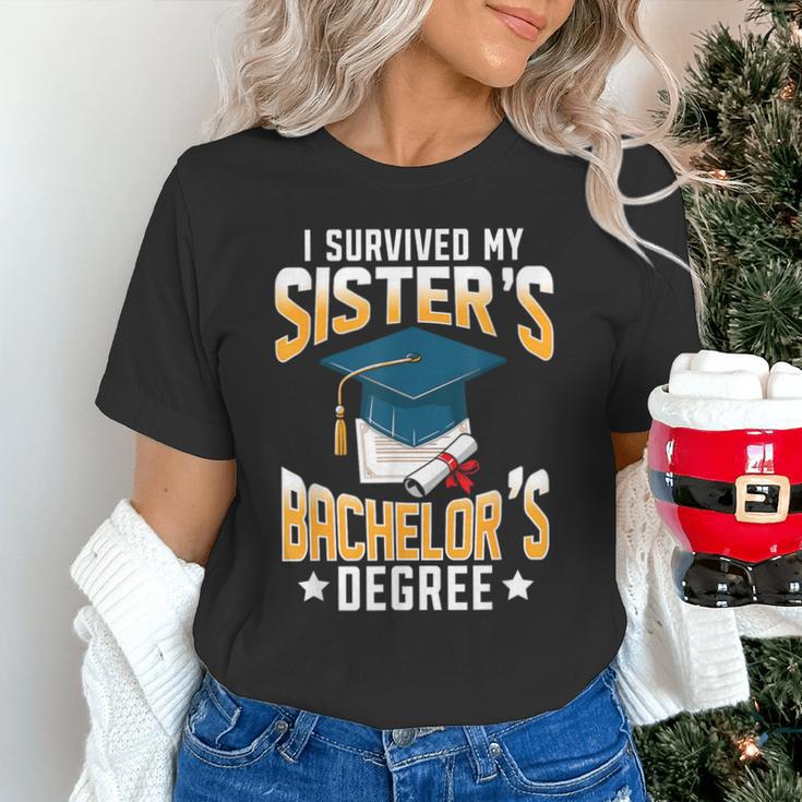 i Survived My Sisters Bachelor's Degree Graduation Gifts Unisex T-Shirt