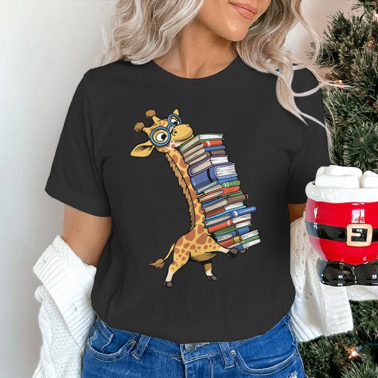 Teacher Shirt Giraffe Holding Books Bookworm Librarian Unisex T-Shirt Teacher Shirt Giraffe Holding Books Bookworm Librarian Unisex T-Shirt