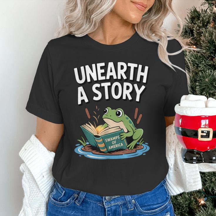 Unearth a Story Frog Reading a Book Summer 2026 Unisex T-Shirt