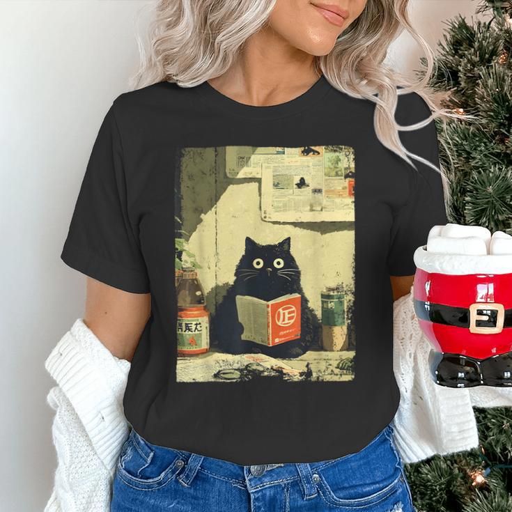 Vintage Japanese Cat Book Lovers Librarian Cat Dad Teacher Unisex T-Shirt Vintage Japanese Cat Book Lovers Librarian Cat Dad Teacher Unisex T-Shirt