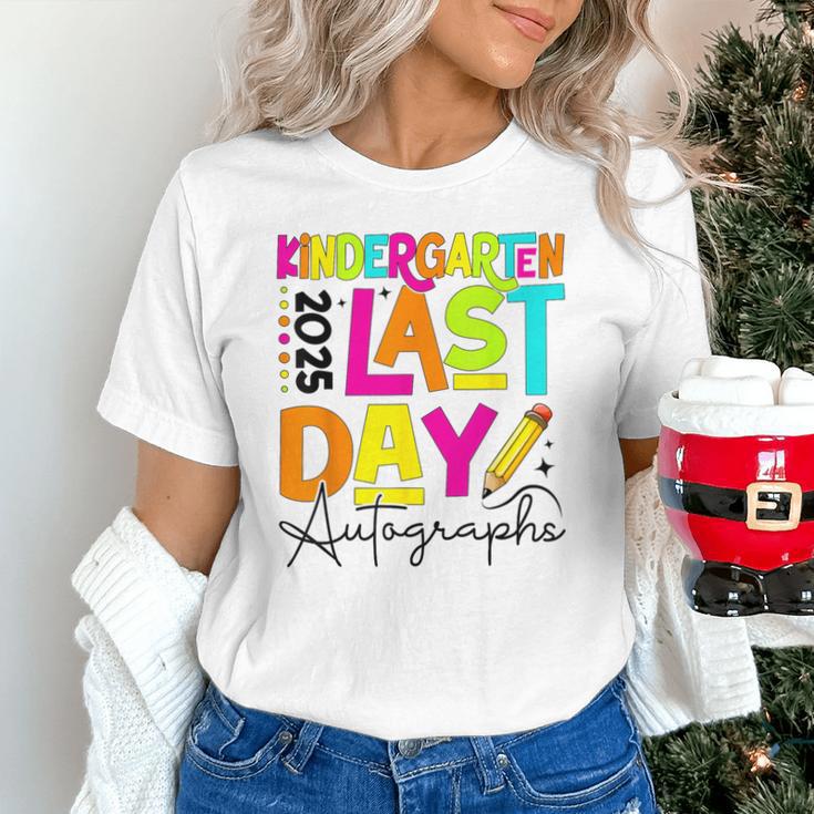2025 Last Day Of School Autograph Kindergarten Graduation Unisex T-Shirt